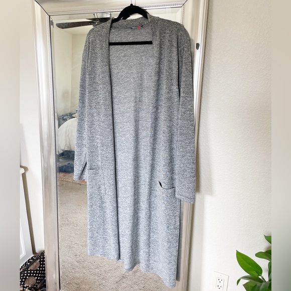 Devoted Cardigan - Picture 3 of 11